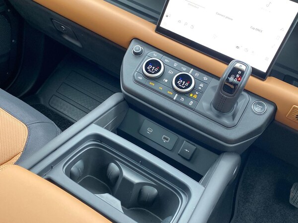 Used Land Rover Defender 2024 for sale - 76243191: Photo 13