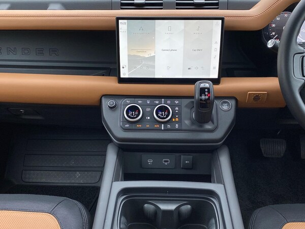 Used Land Rover Defender 2024 for sale - 76243191: Photo 14