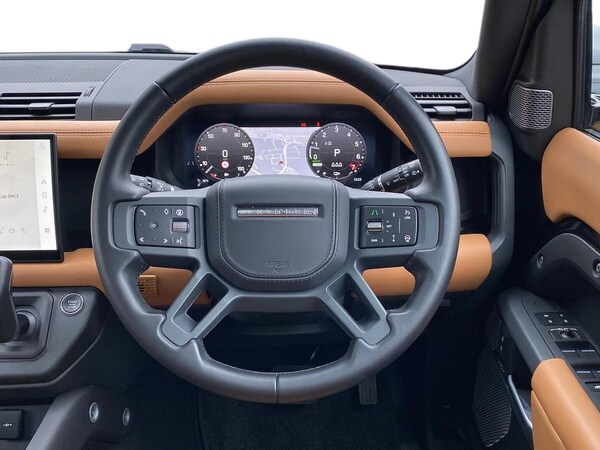 Used Land Rover Defender 2024 for sale - 76243191: Photo 15