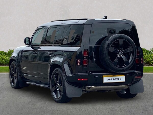 Used Land Rover Defender 2024 for sale - 76243191: Photo 2