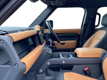 Used Land Rover Defender 2024 for sale - 76243191: Photo 3