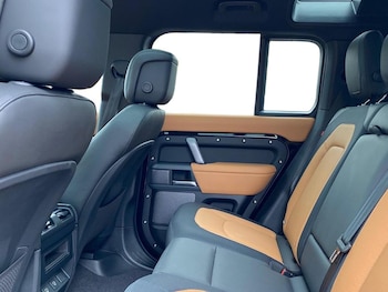 Used Land Rover Defender 2024 for sale - 76243191: Photo 4