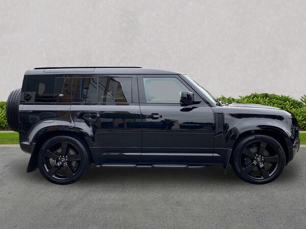 Used Land Rover Defender 2024 for sale - 76243191: Photo 5