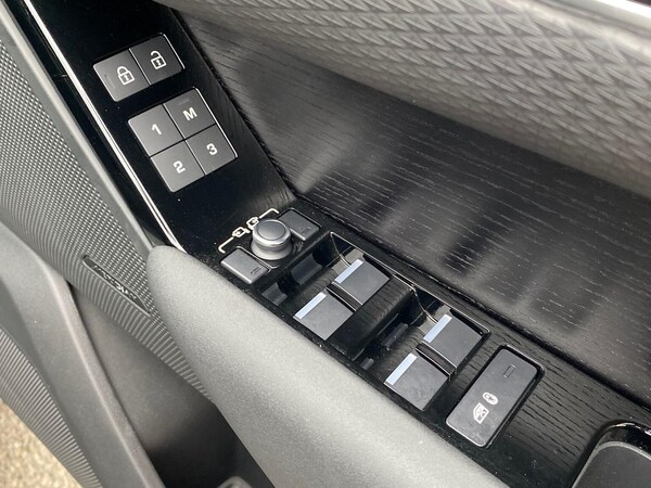 Used Land Rover Range Rover Velar 2022 for sale - 76287219: Photo 25