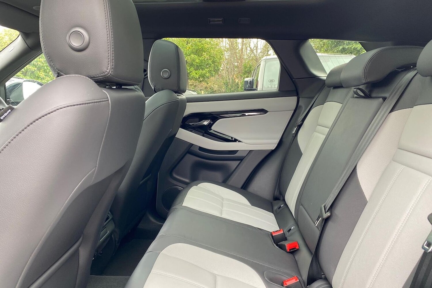 Used Land Rover Range Rover Evoque 2025 for sale - 77487912: Photo 16