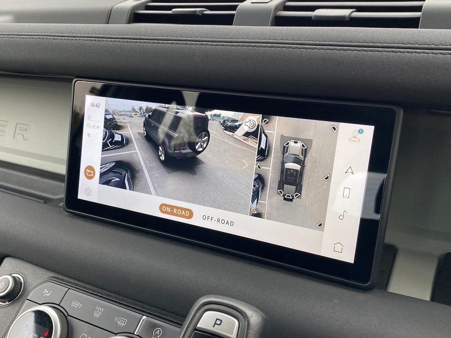 Used Land Rover Defender 2022 for sale - 76963577: Photo 12