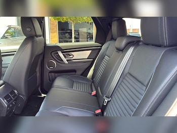 Used Land Rover Discovery Sport 2026 for sale - 79419368: Photo