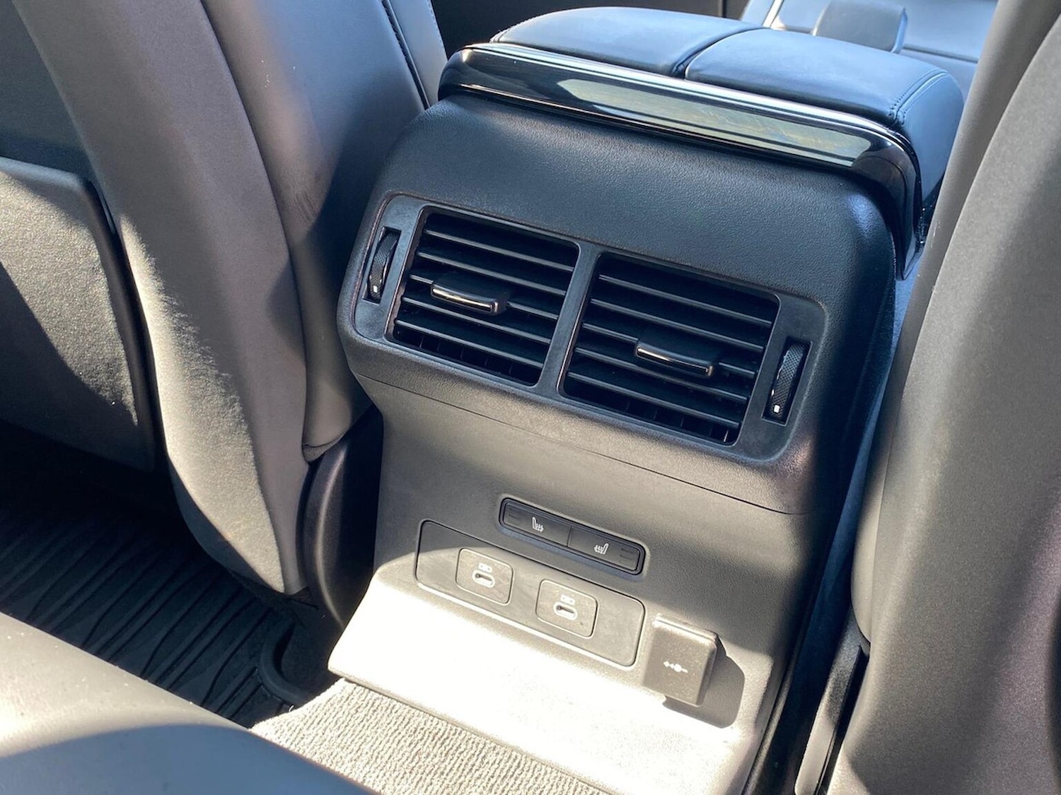 Used Land Rover Range Rover Velar 2024 for sale - 76114299: Photo 18