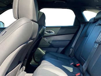 Used Land Rover Range Rover Velar 2024 for sale - 76114299: Photo 4