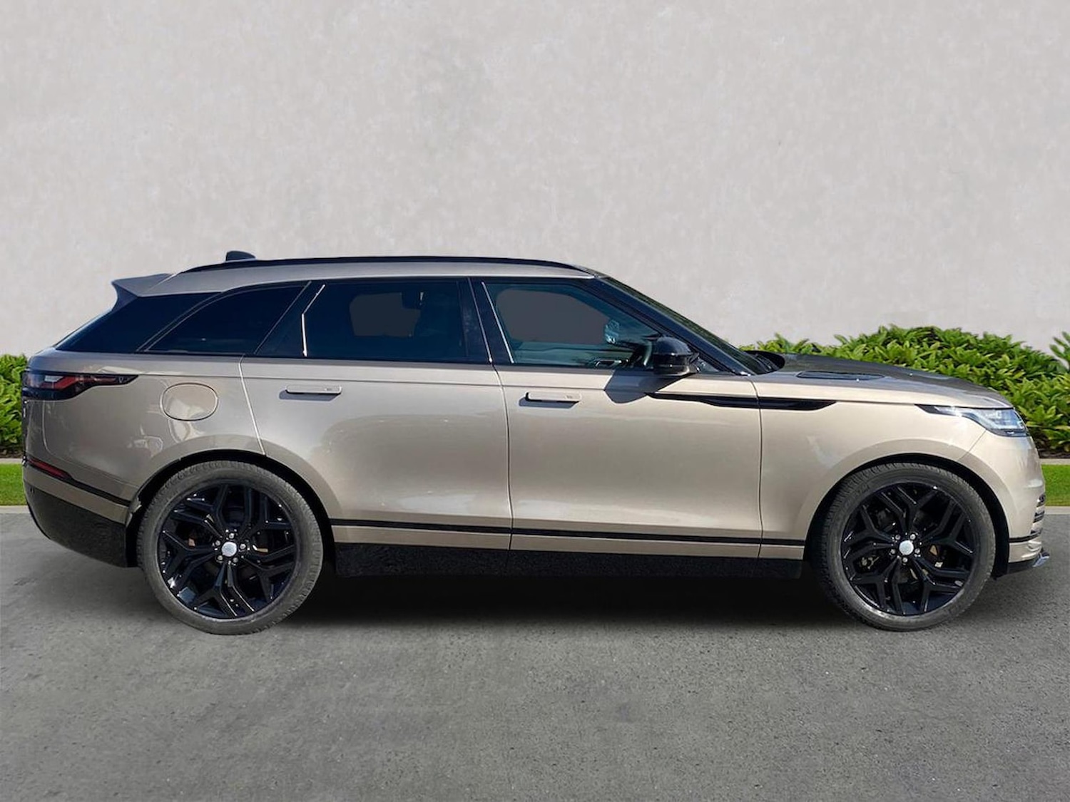 Used Land Rover Range Rover Velar 2022 for sale - 76127301: Photo 5