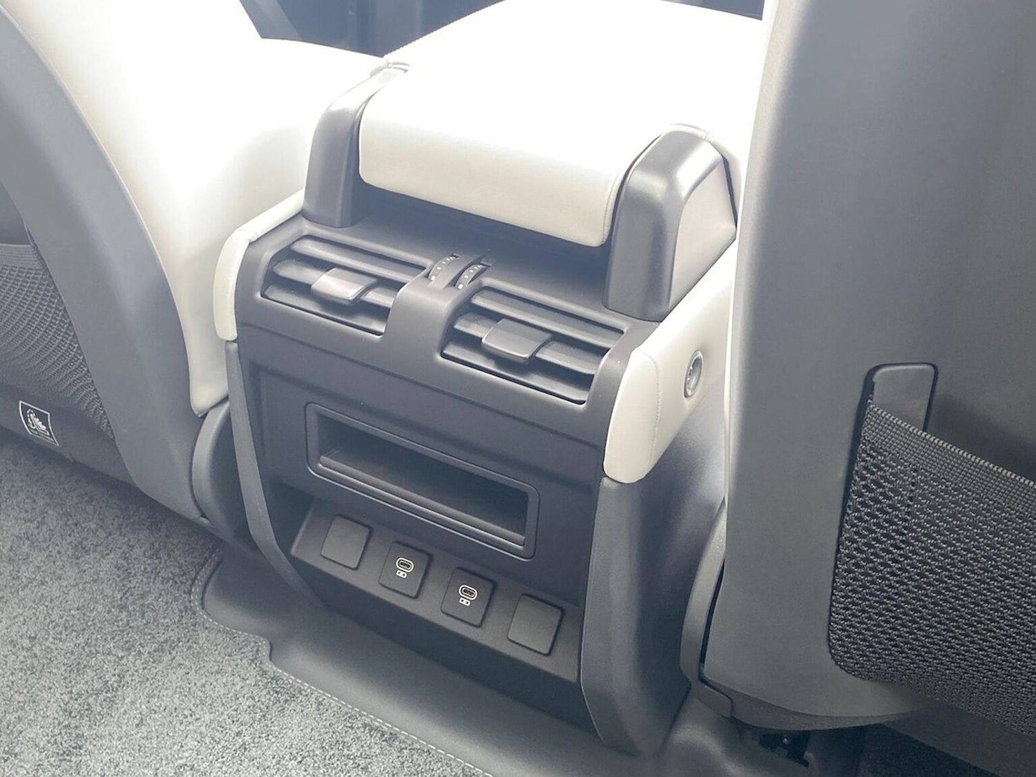 Used Land Rover Defender 2025 for sale - 78213695: Photo 20