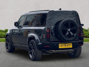 Used Land Rover Defender 2025 for sale - 78213695: Photo