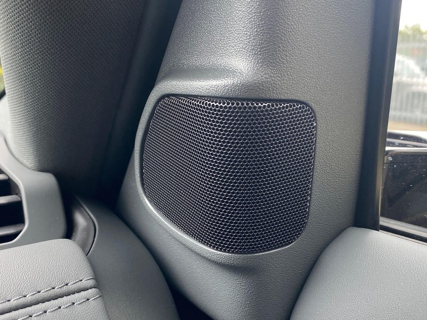 Used Land Rover Defender 2025 for sale - 78213695: Photo 31