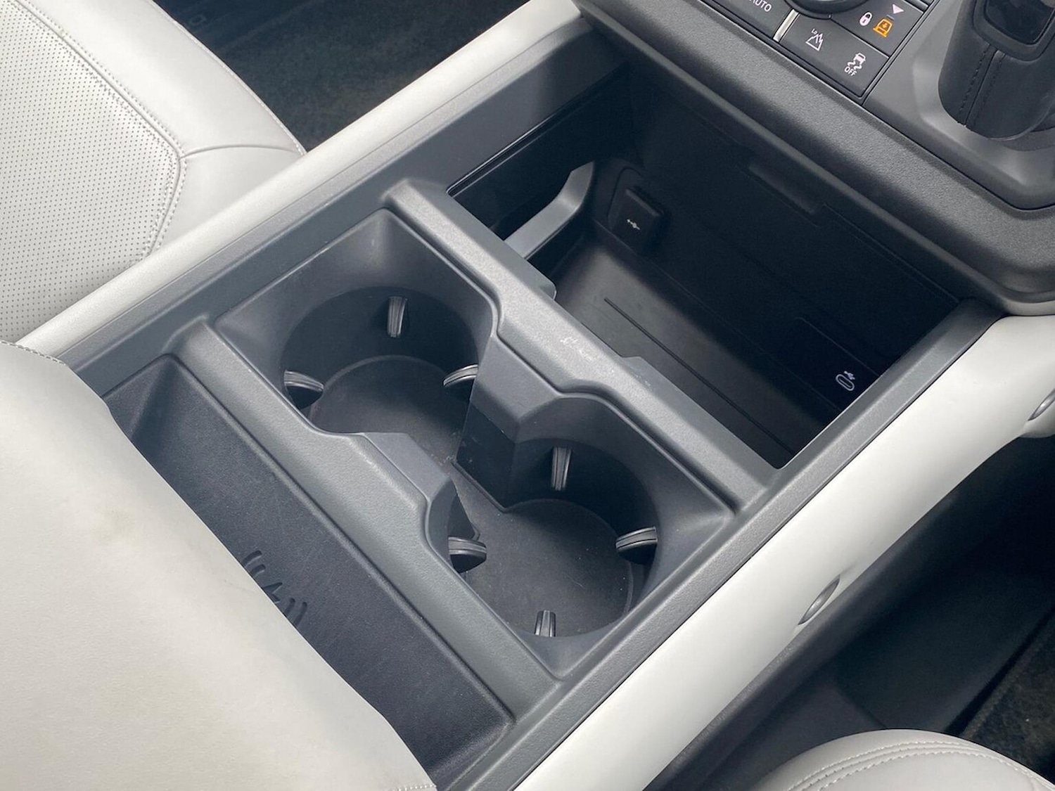 Used Land Rover Defender 2025 for sale - 78213695: Photo 38