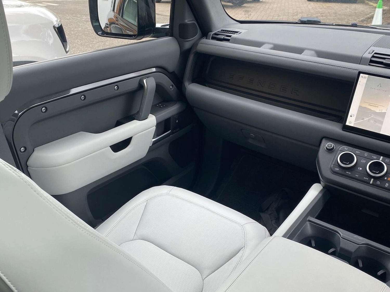 Used Land Rover Defender 2025 for sale - 78213695: Photo 41