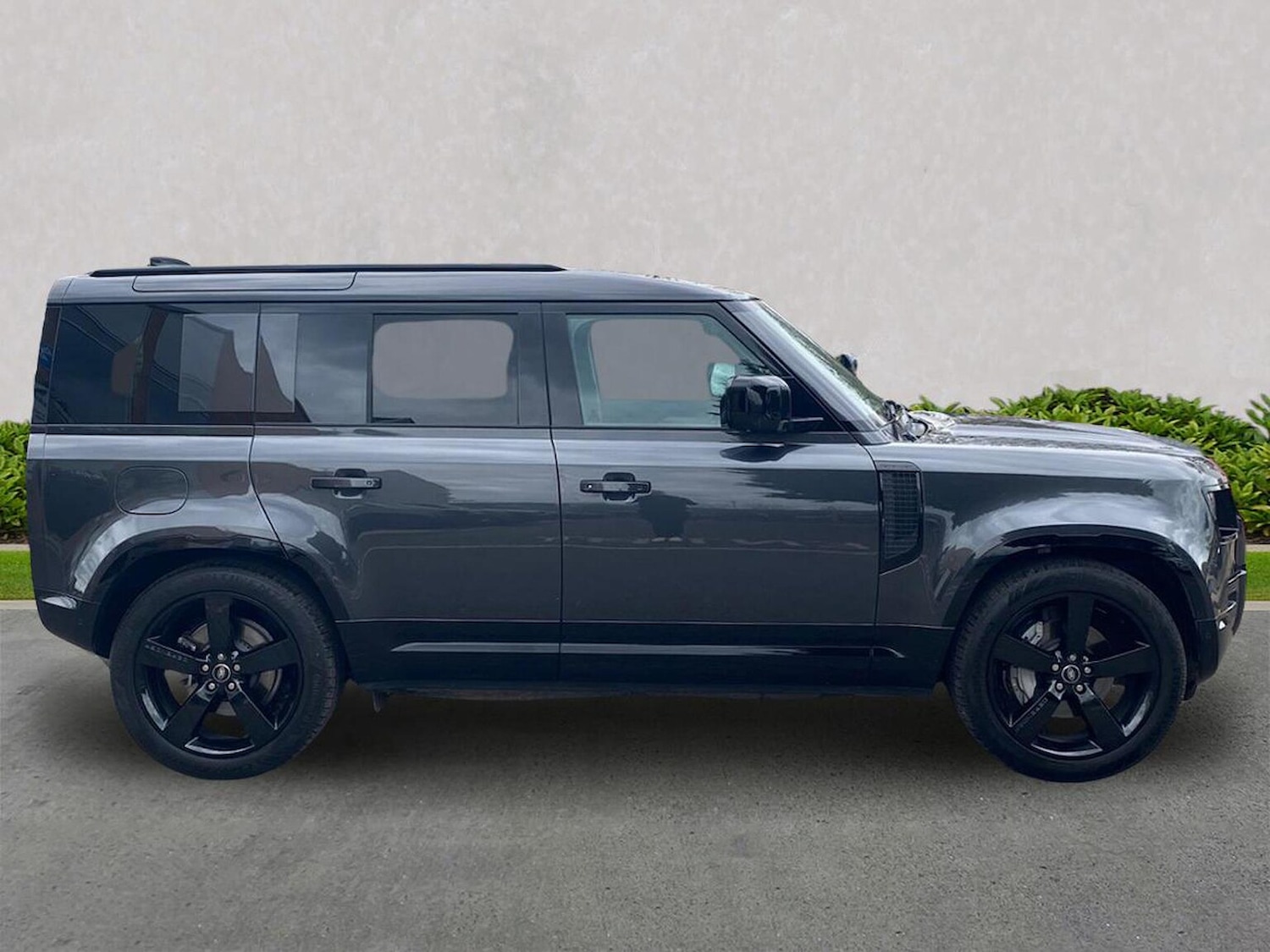 Used Land Rover Defender 2025 for sale - 78213695: Photo 7