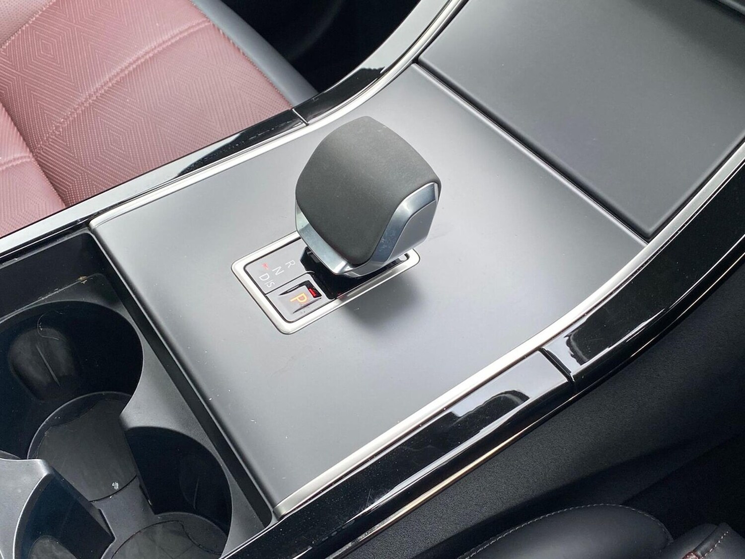 Used Land Rover Range Rover Velar 2023 for sale - 77487864: Photo 13