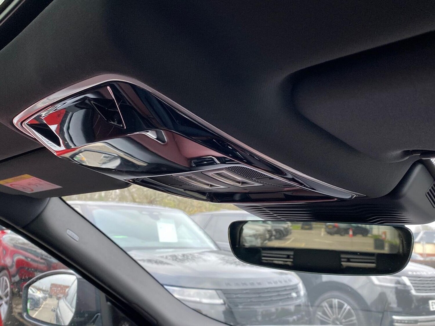 Used Land Rover Range Rover Velar 2023 for sale - 77487864: Photo 23