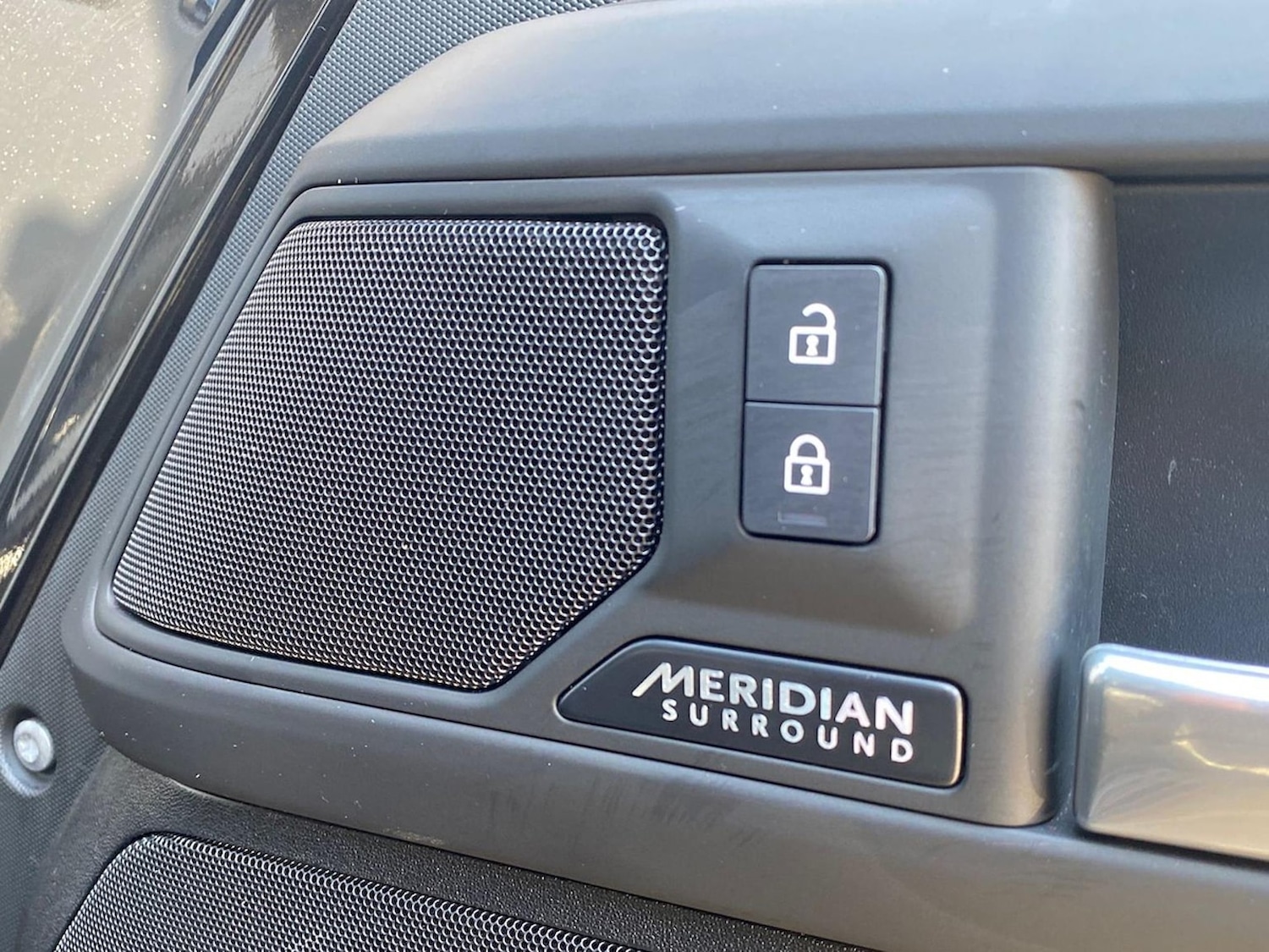 Used Land Rover Defender 2025 for sale - 78144527: Photo 26