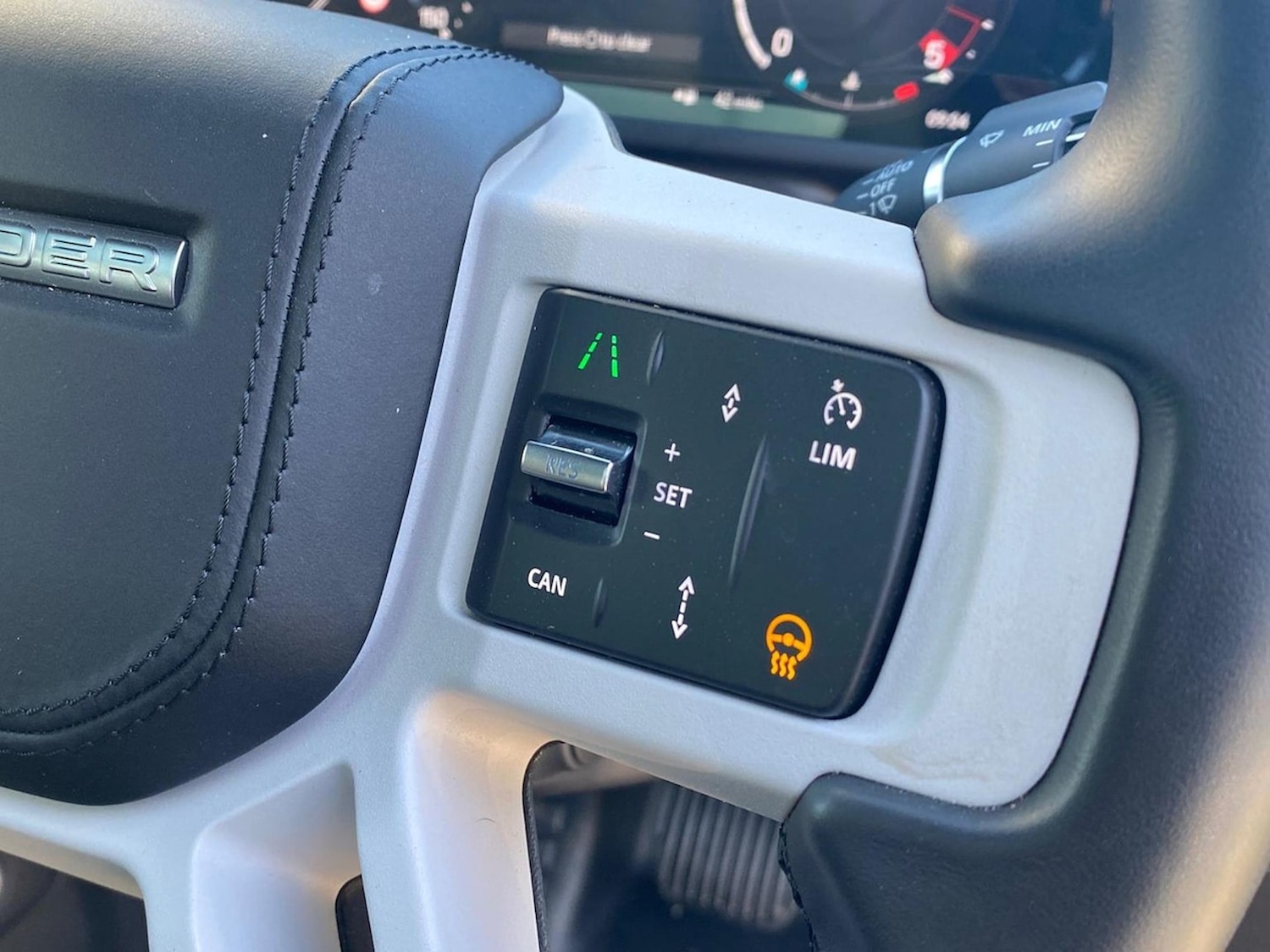 Used Land Rover Defender 2025 for sale - 78144527: Photo 37