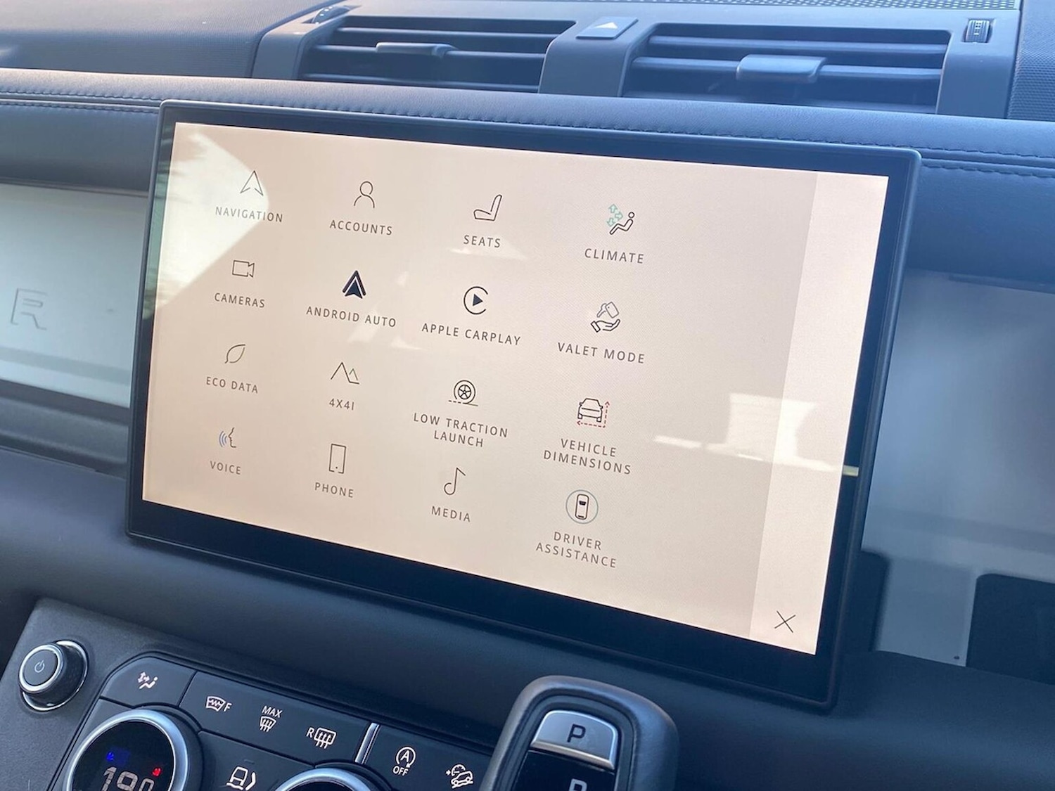 Used Land Rover Defender 2025 for sale - 78144527: Photo 40