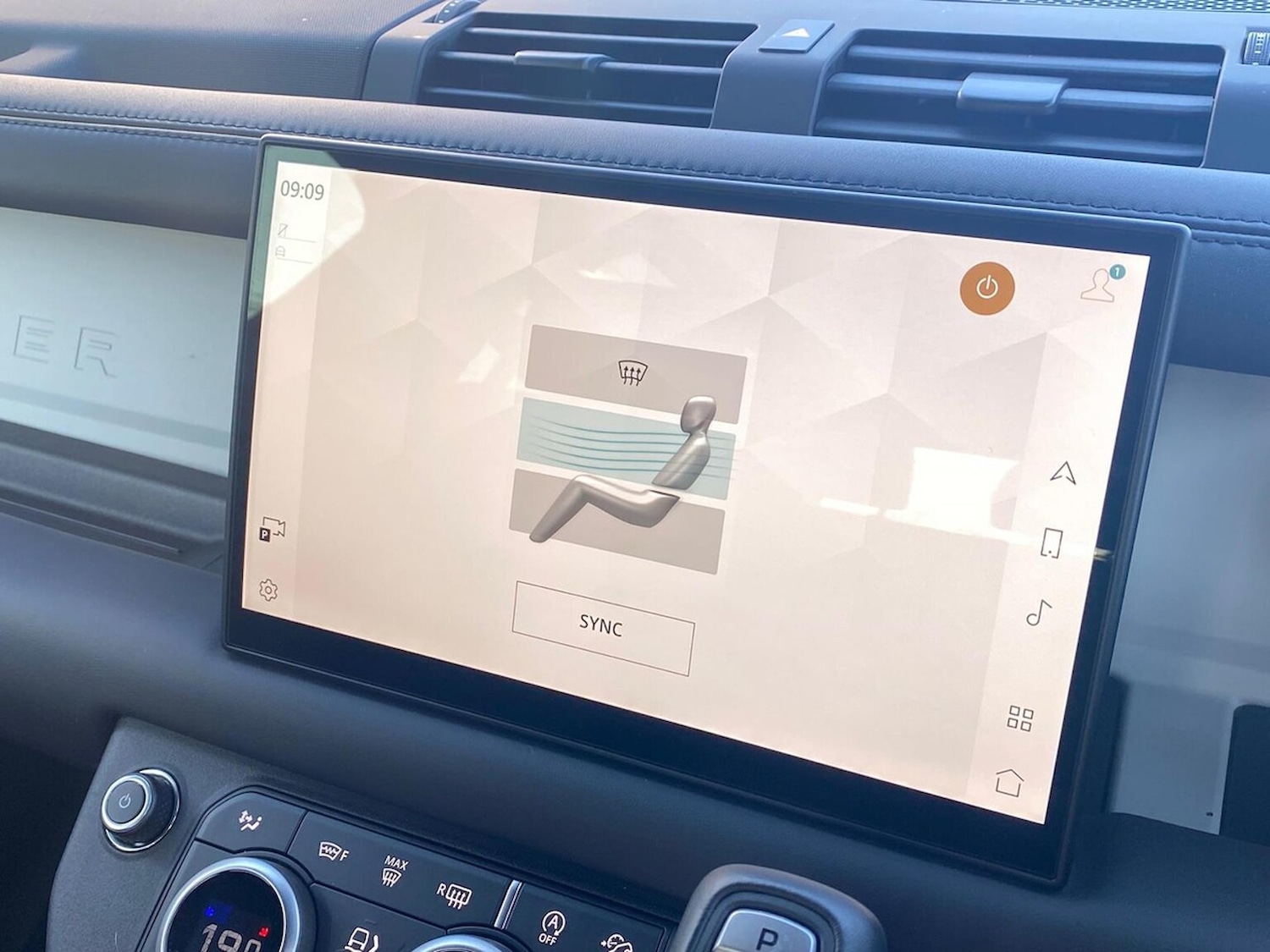 Used Land Rover Defender 2025 for sale - 78144527: Photo 41