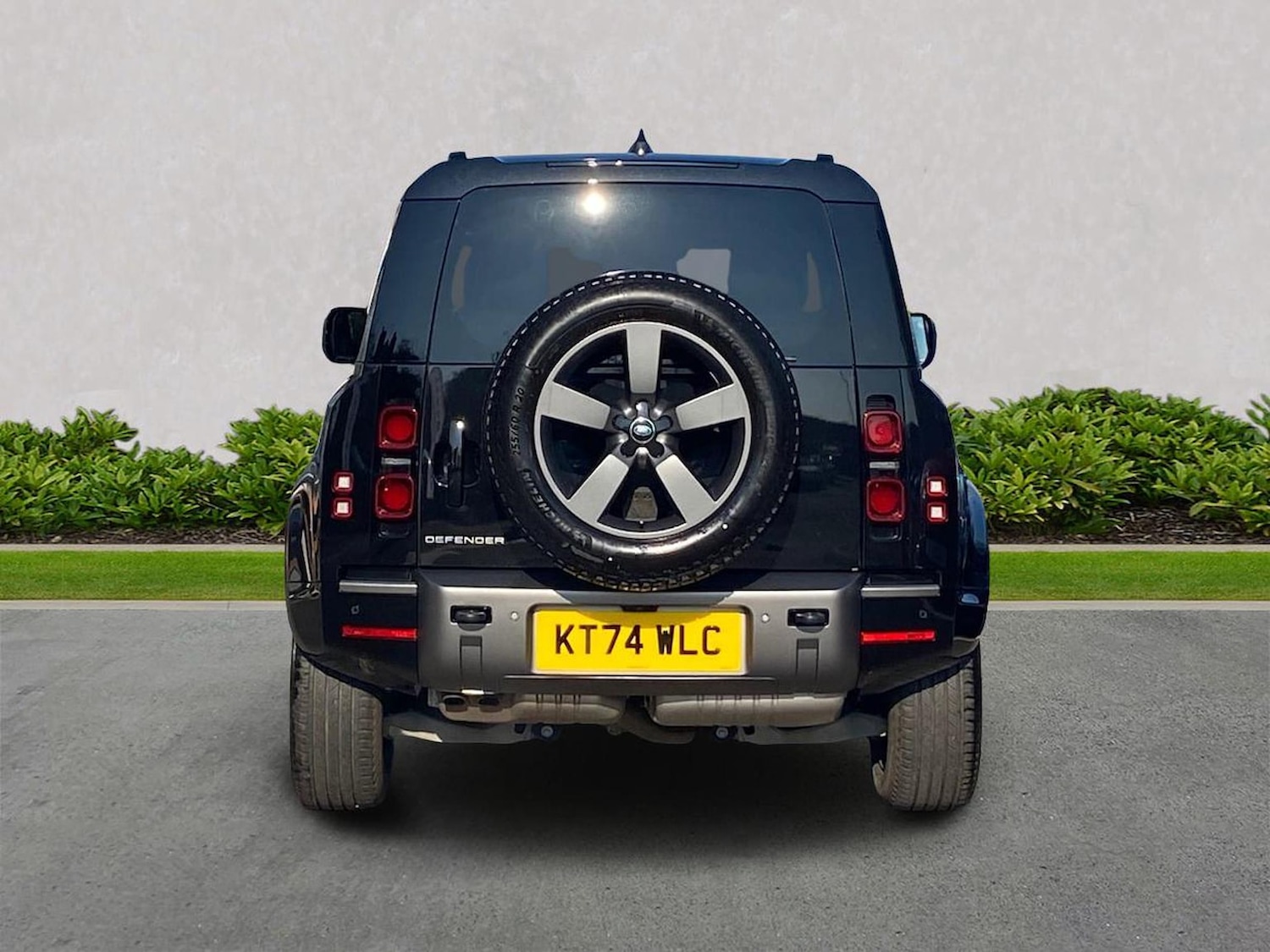 Used Land Rover Defender 2025 for sale - 78144527: Photo 8