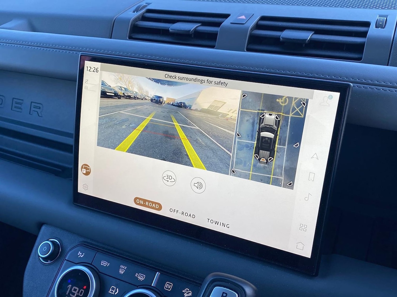 Used Land Rover Defender 2023 for sale - 76707521: Photo 12