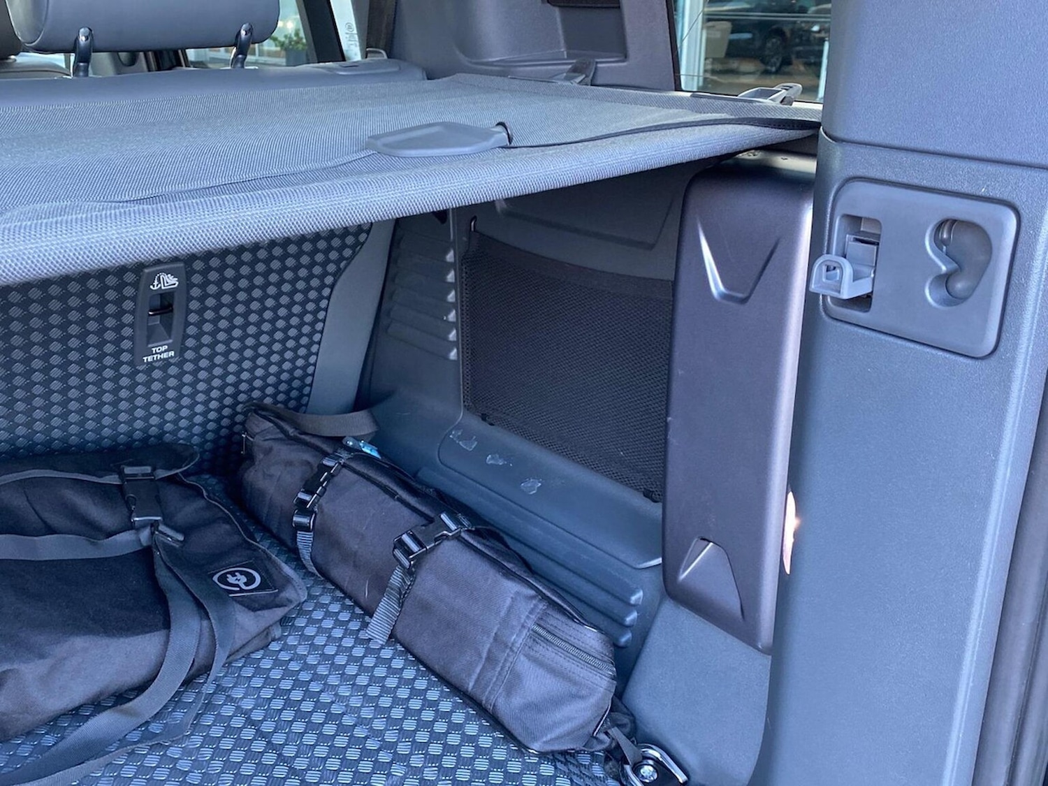 Used Land Rover Defender 2023 for sale - 76707521: Photo 27