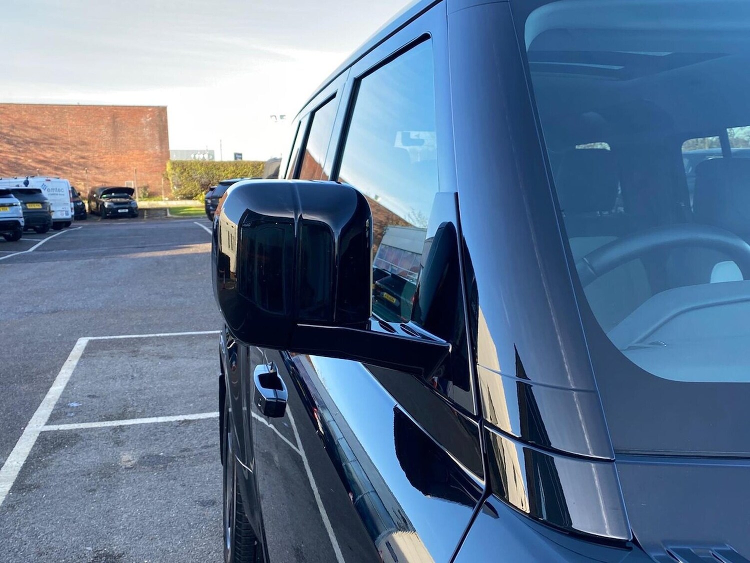 Used Land Rover Defender 2023 for sale - 76707521: Photo 34