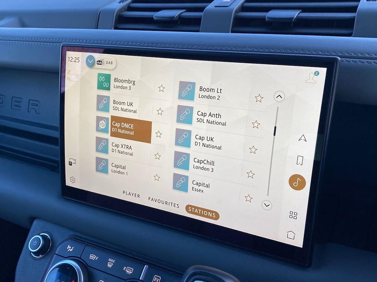 Used Land Rover Defender 2023 for sale - 76707521: Photo 39