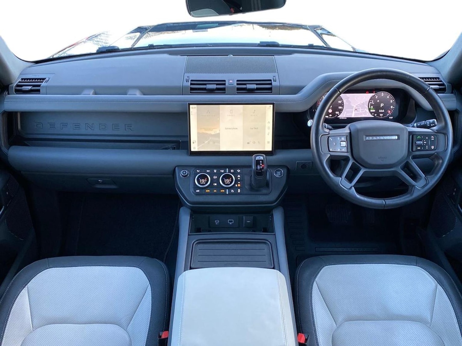 Used Land Rover Defender 2023 for sale - 76707521: Photo 9