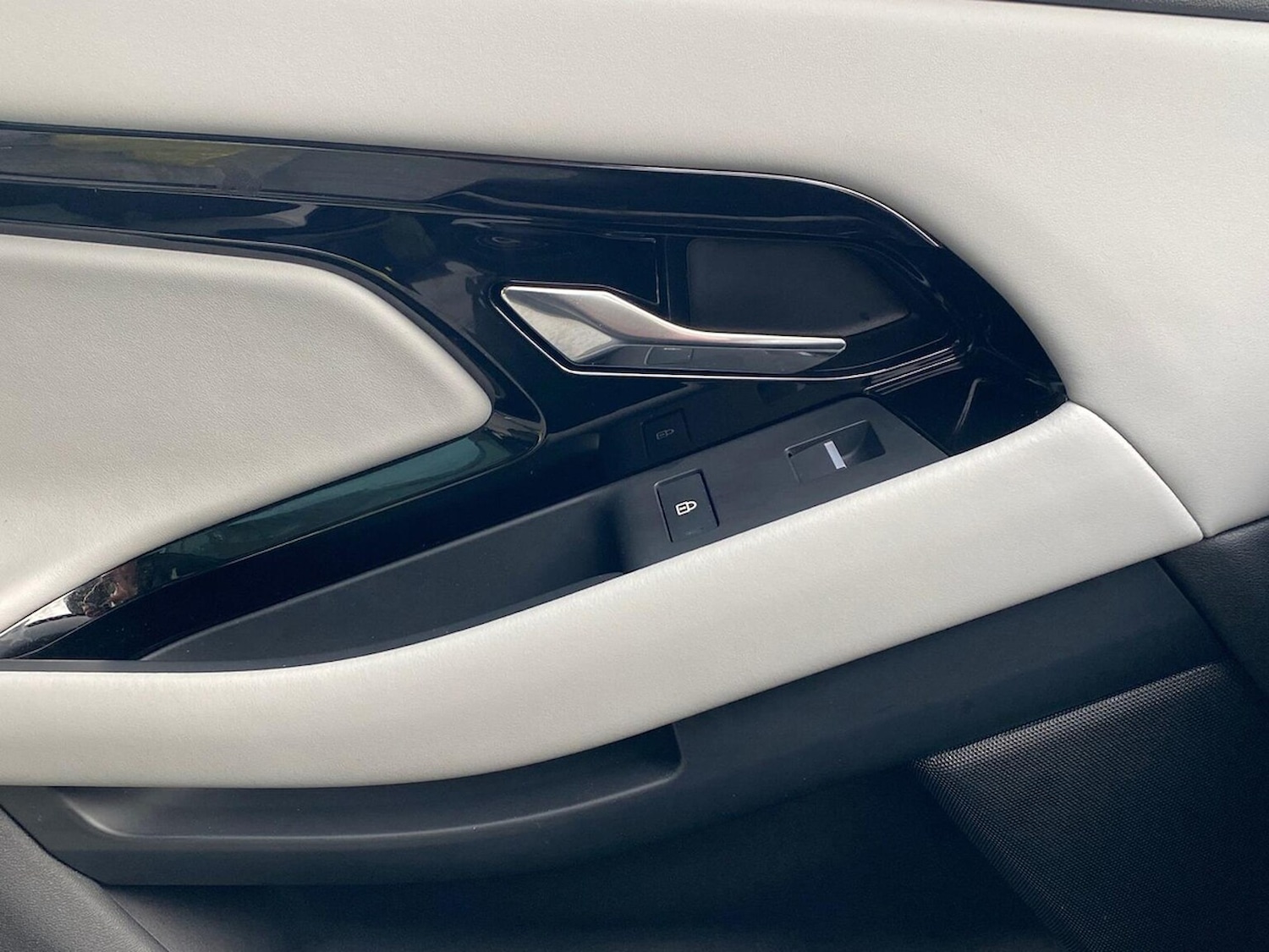 Used Land Rover Range Rover Evoque 2024 for sale - 77896296: Photo 29