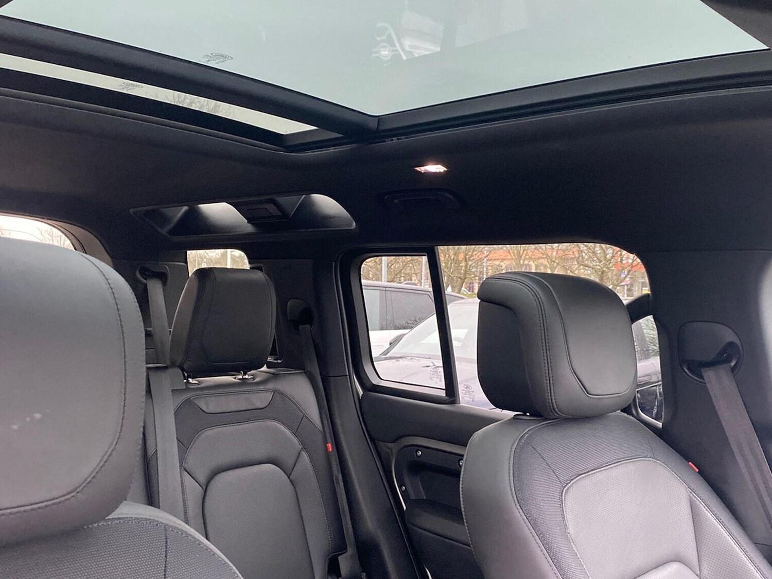 Used Land Rover Defender 2024 for sale - 77759380: Photo 21