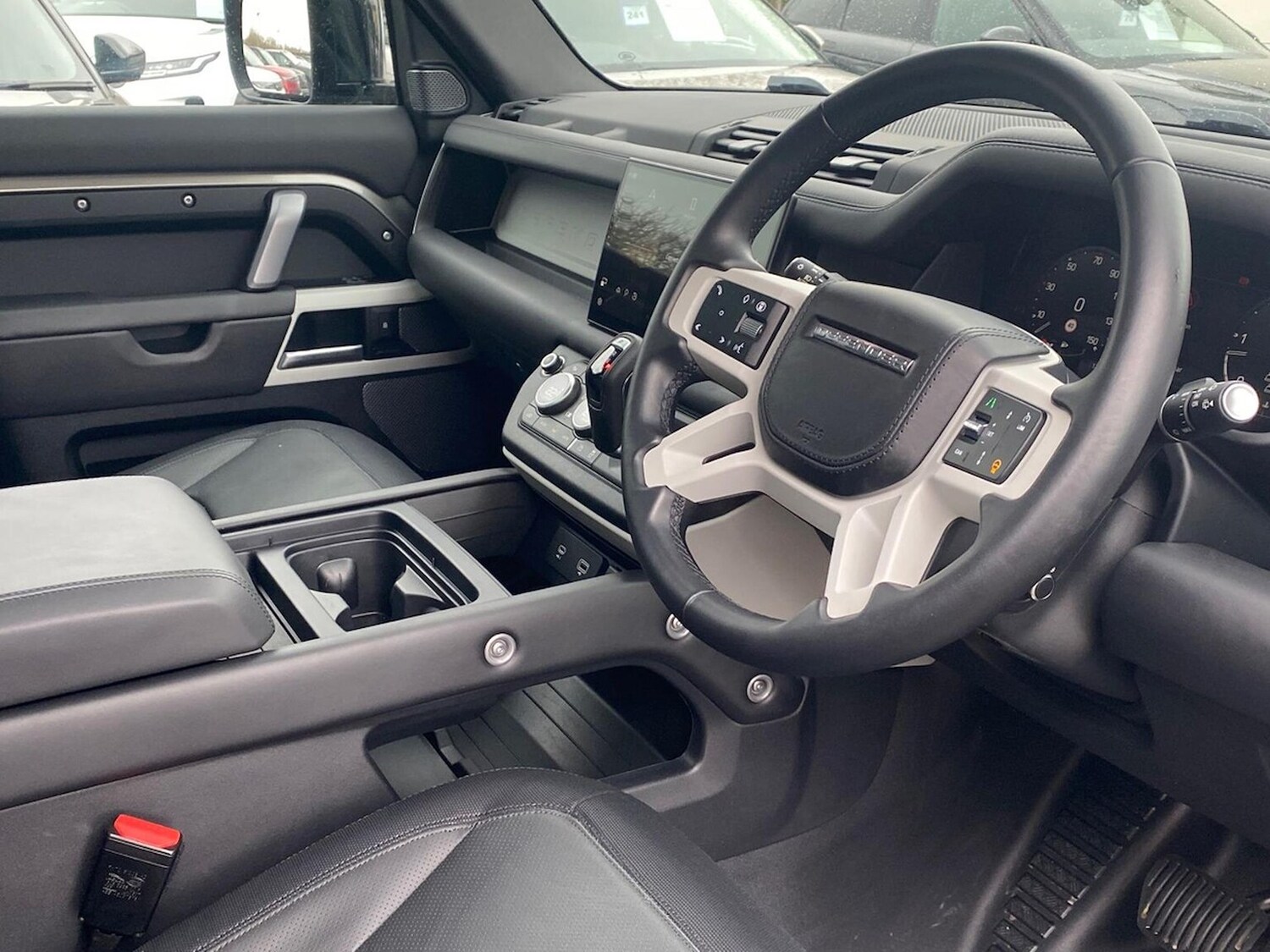 Used Land Rover Defender 2024 for sale - 77759380: Photo 34