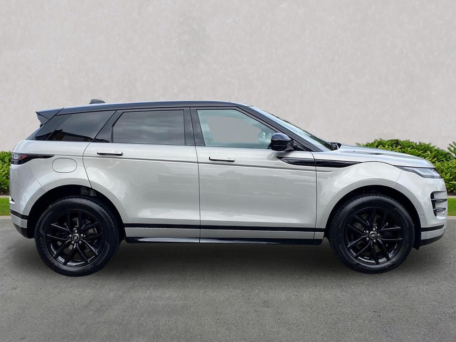 Used Land Rover Range Rover Evoque 2025 for sale - 76225122: Photo 5