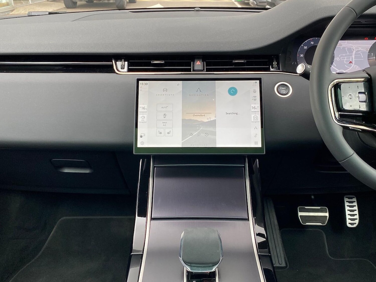 Used Land Rover Range Rover Evoque 2025 for sale - 76064343: Photo 14