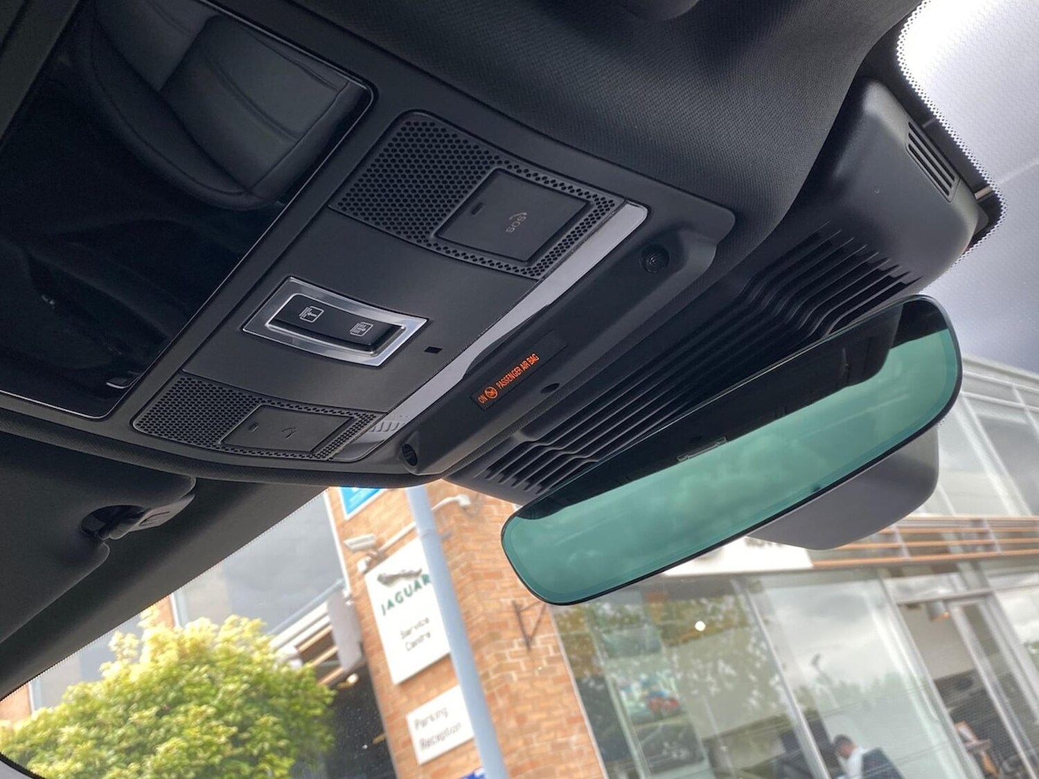 Used Land Rover Range Rover Evoque 2025 for sale - 76064343: Photo 23