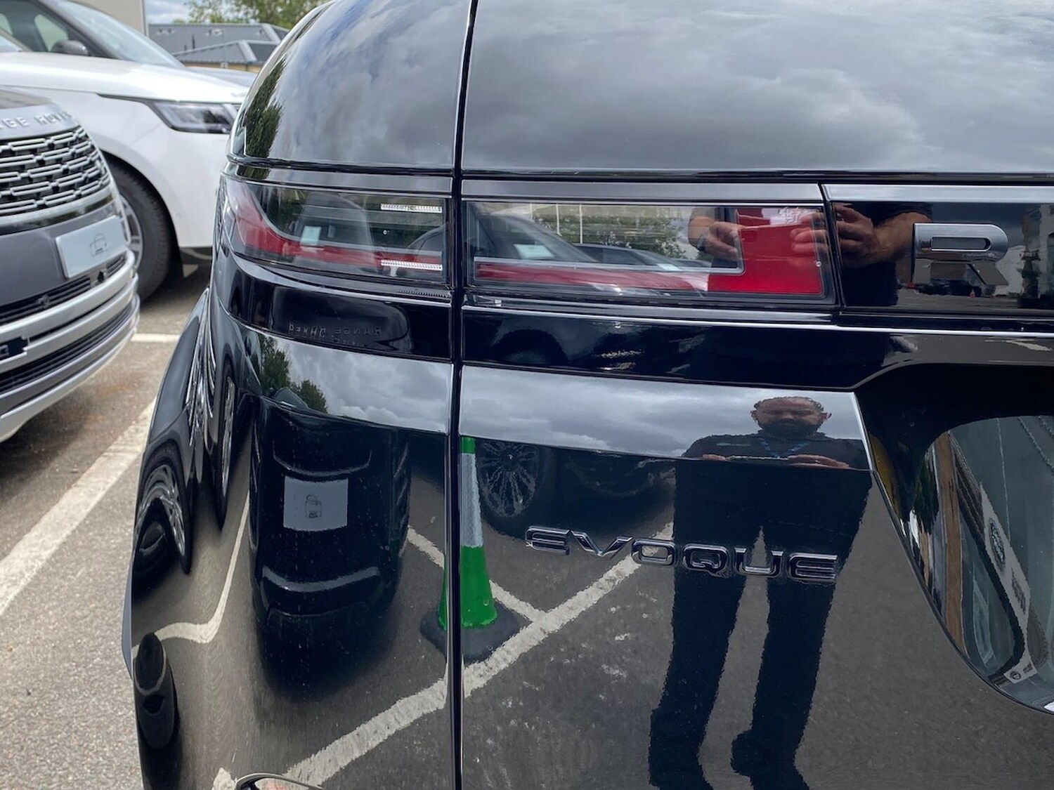 Used Land Rover Range Rover Evoque 2025 for sale - 76064343: Photo 26