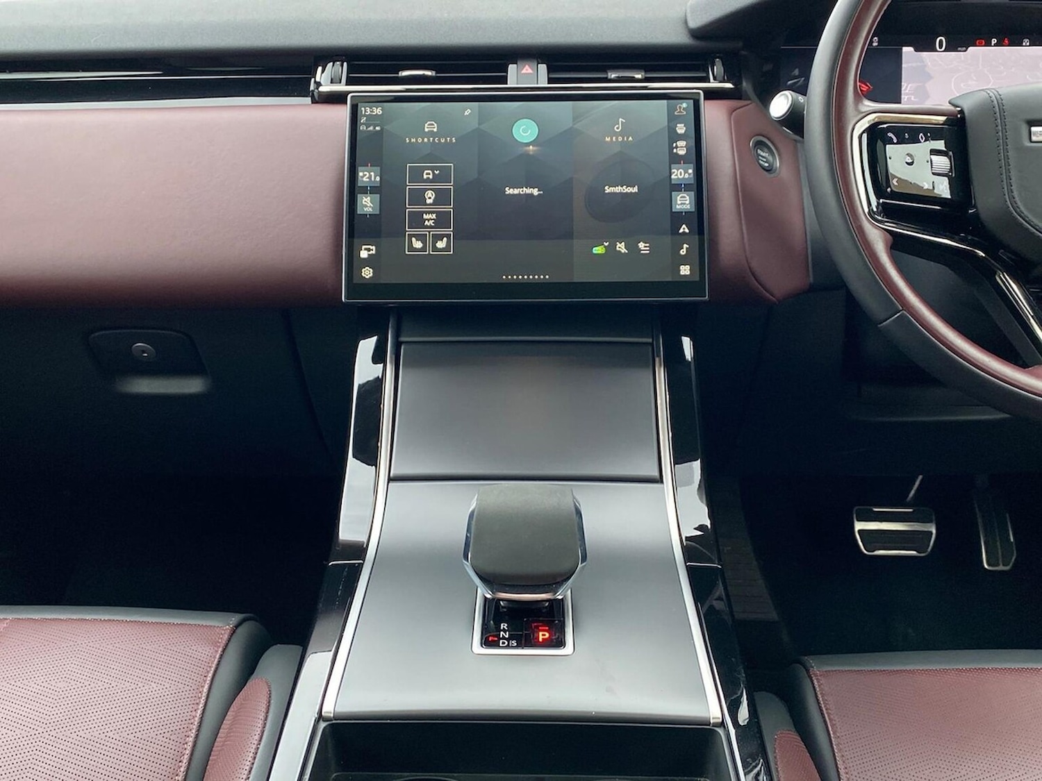 Used Land Rover Range Rover Velar 2023 for sale - 76946965: Photo 14