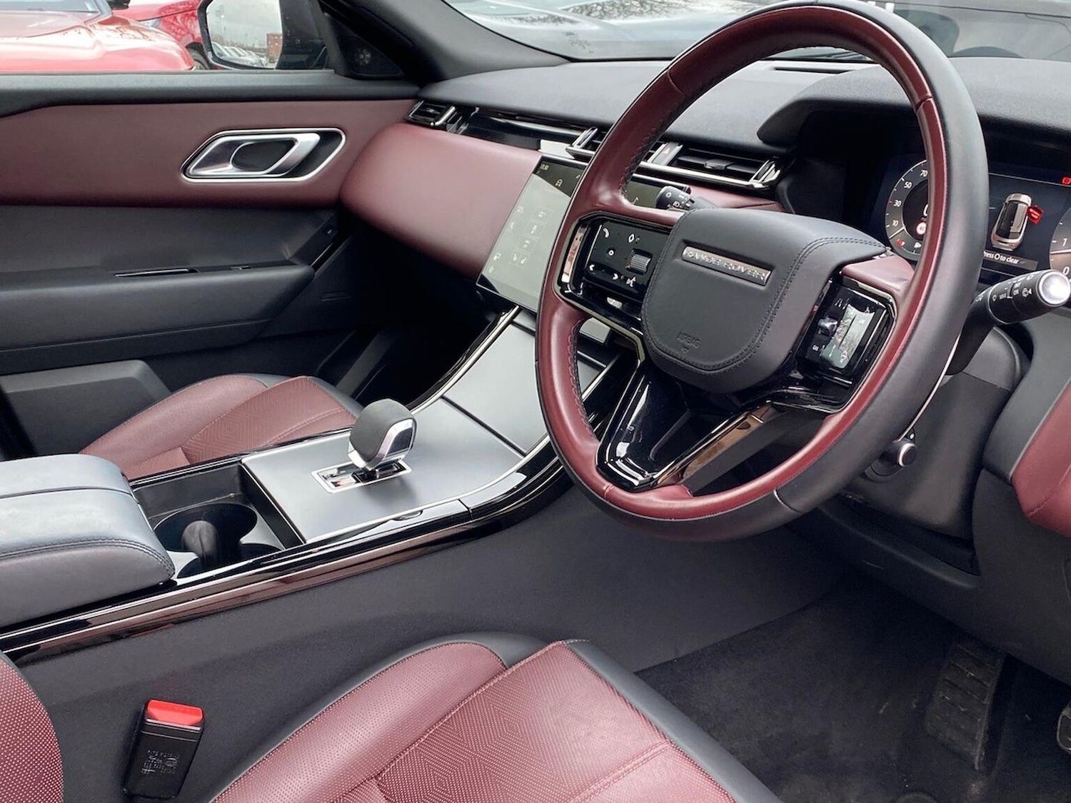 Used Land Rover Range Rover Velar 2023 for sale - 76946965: Photo 31