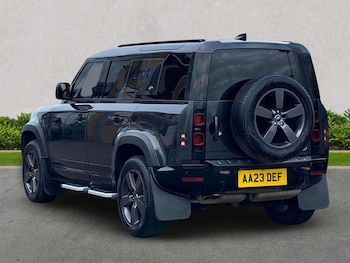 Used Land Rover Defender 2023 for sale - 78310494: Photo