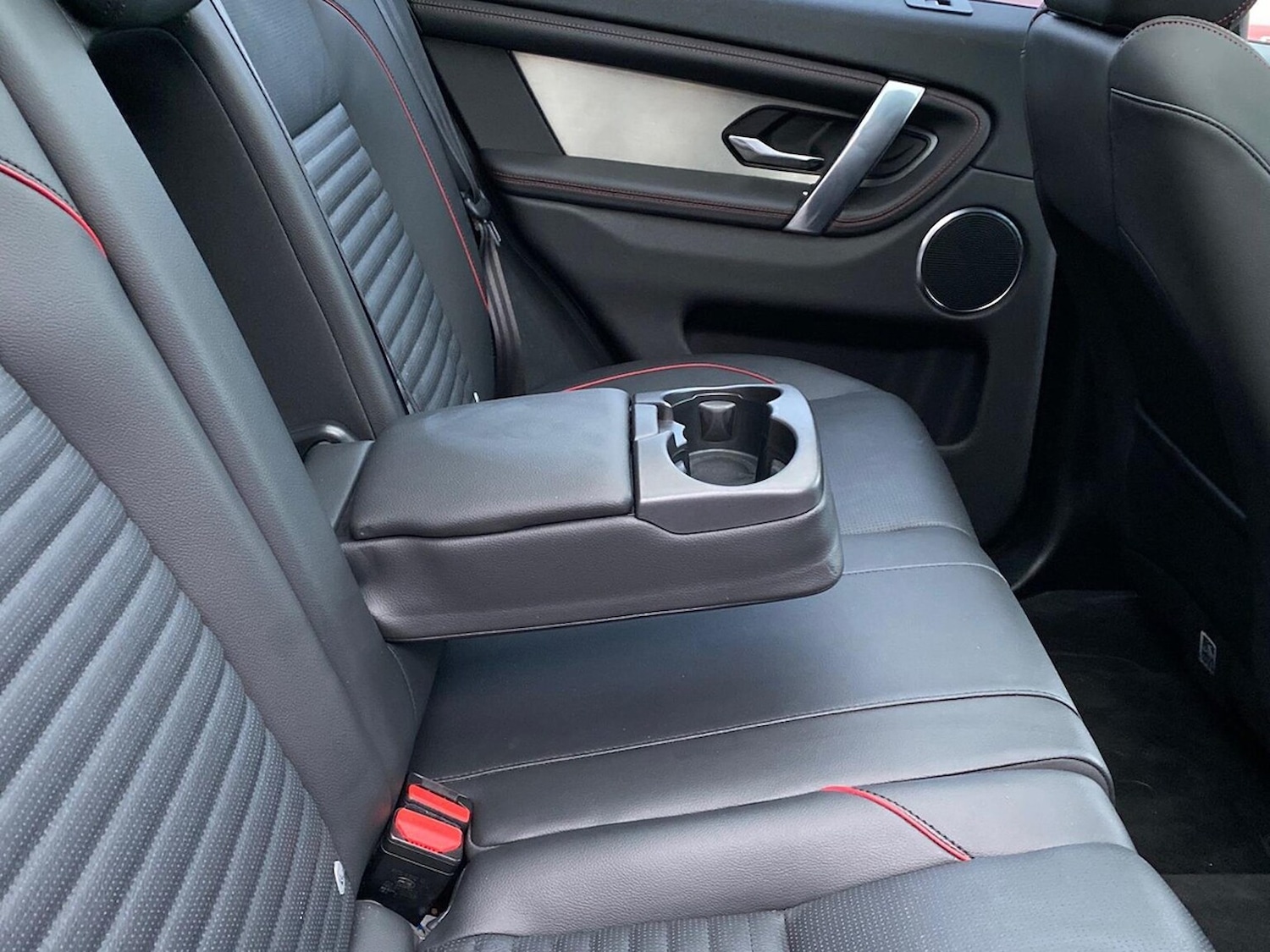 Used Land Rover Discovery Sport 2022 for sale - 76974555: Photo 34