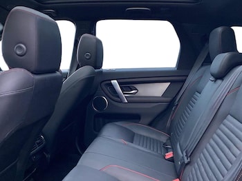 Used Land Rover Discovery Sport 2022 for sale - 76974555: Photo