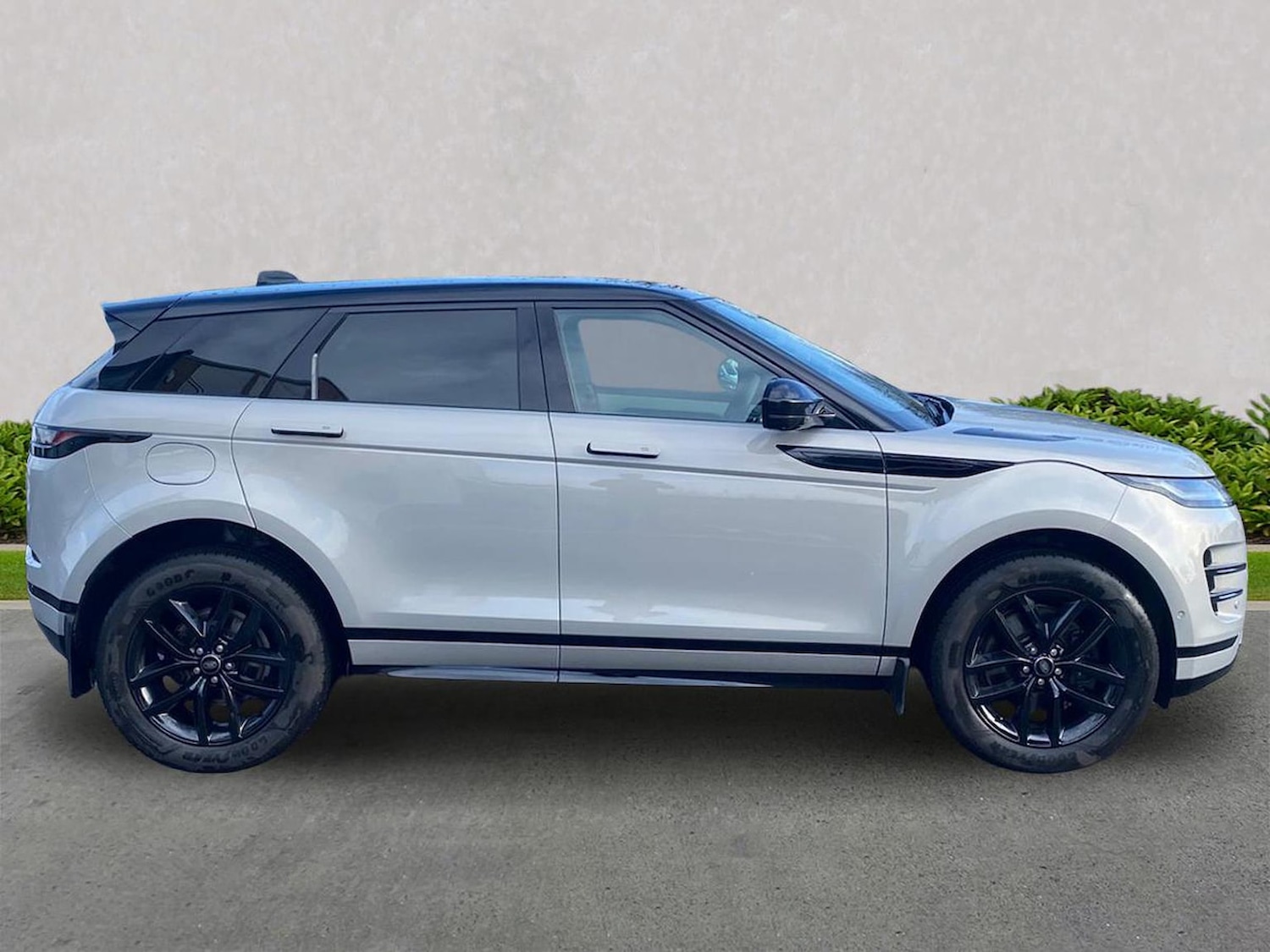 Used Land Rover Range Rover Evoque 2025 for sale - 77487968: Photo 5