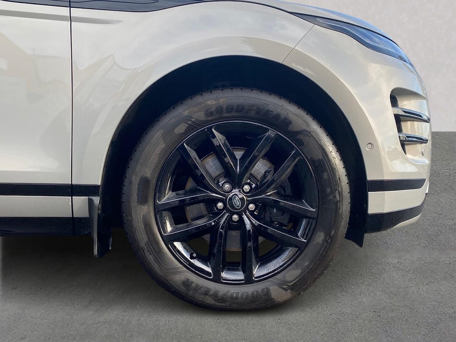 Used Land Rover Range Rover Evoque 2025 for sale - 77487968: Photo 8