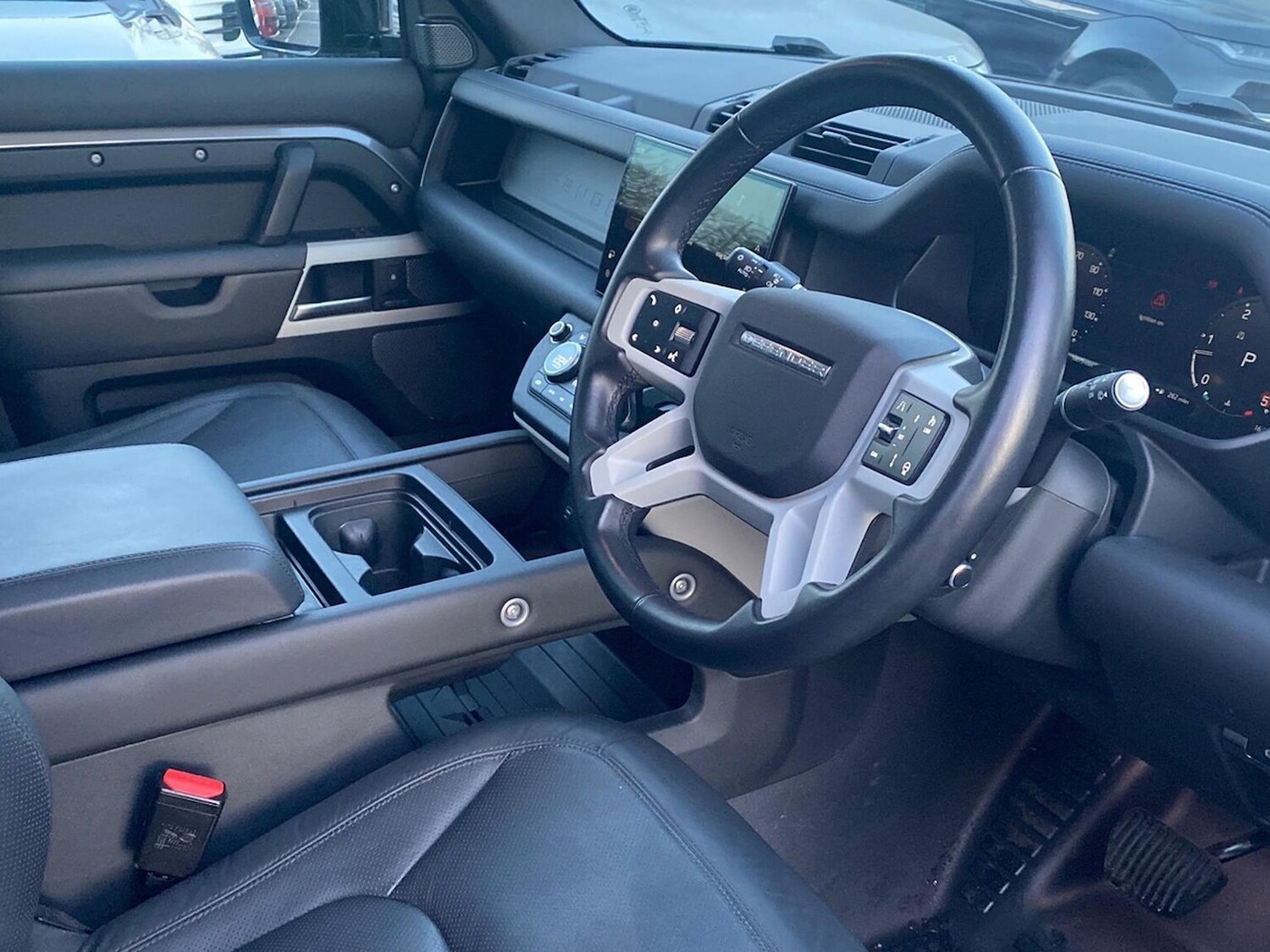 Used Land Rover Defender 2022 for sale - 77802093: Photo 34