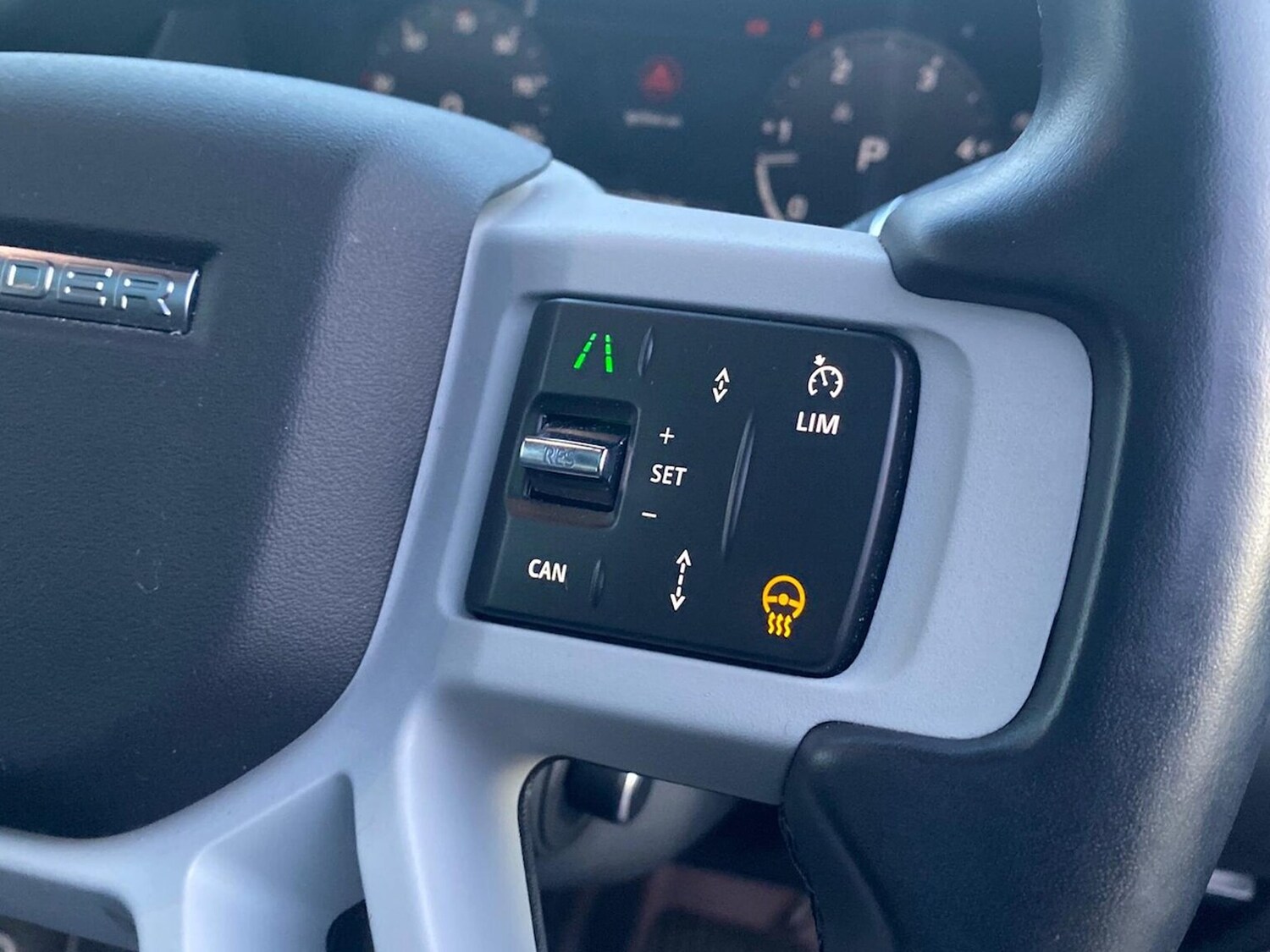 Used Land Rover Defender 2022 for sale - 77802093: Photo 35