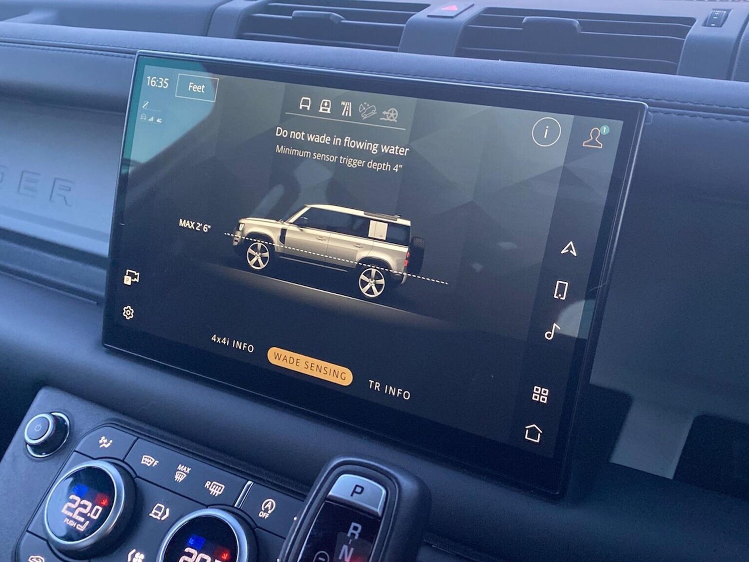 Used Land Rover Defender 2022 for sale - 77802093: Photo 39