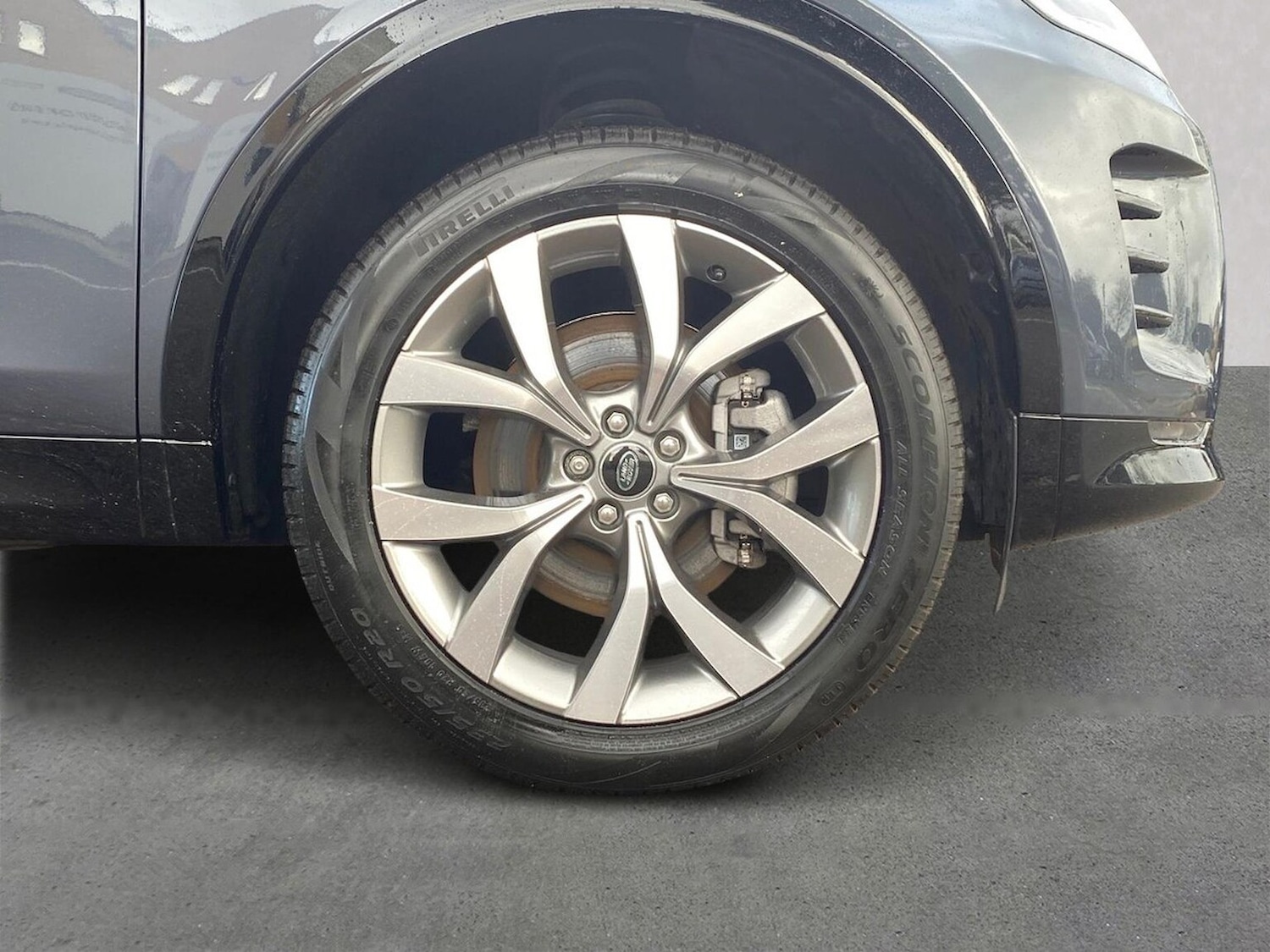 Used Land Rover Discovery Sport 2024 for sale - 76778306: Photo 8